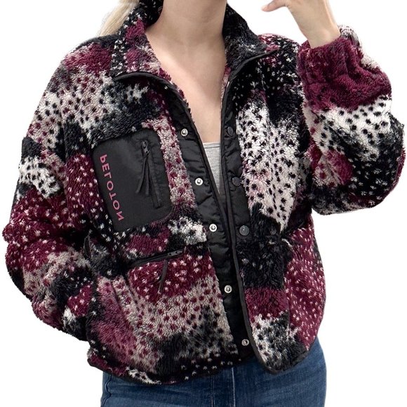 Peloton Caviar Camo Snap Sherpa Jacket in Spotted Purple Black Women’s Size S - Picture 4 of 17